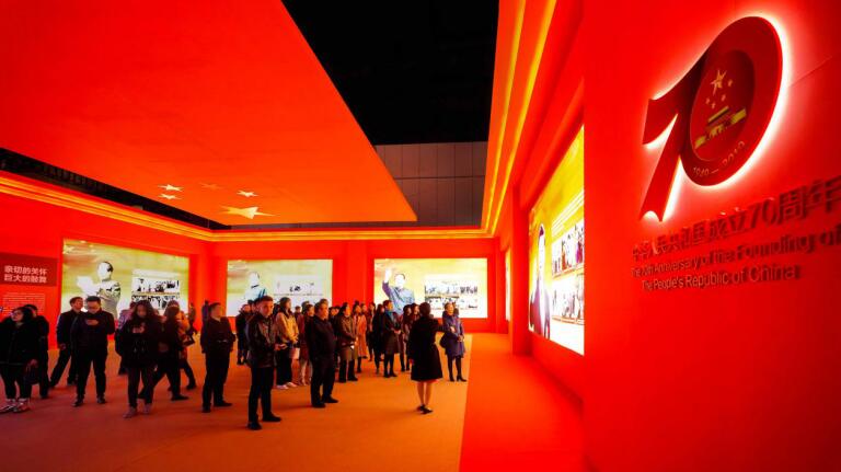 省旅投集團(tuán)組織參觀四川省慶祝中華人民共和國(guó)成立70周年大型成就展