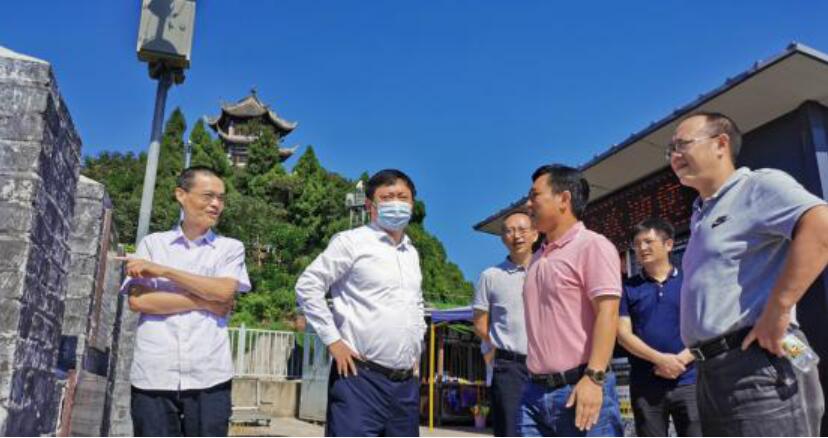 集團領導檢查洛帶金龍長城安全生產工作