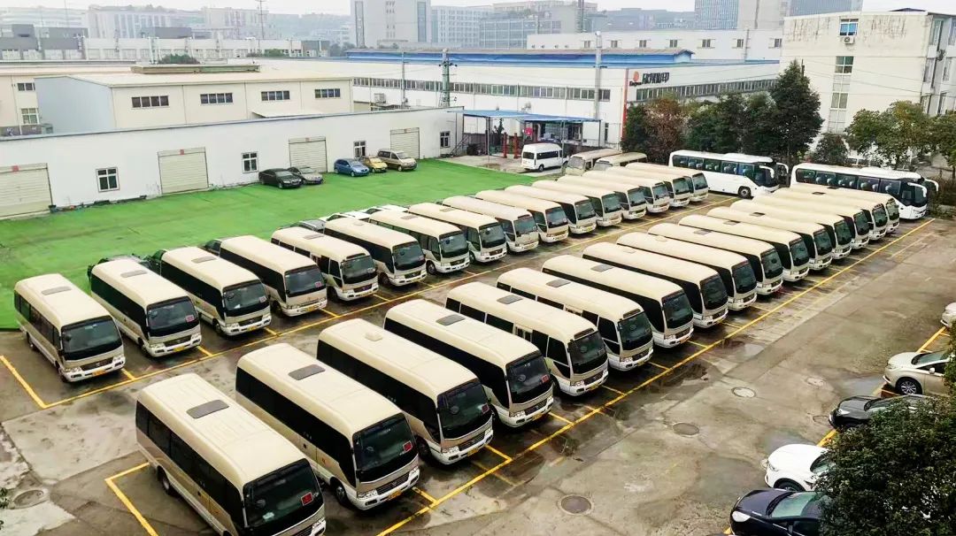 省旅投集團禮賓車隊每天“體檢” 全力保障大運會用車安全