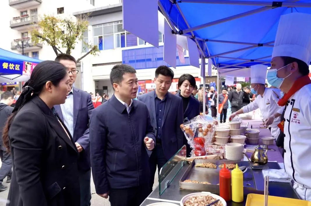 省旅投集團檢查督導2024錦江賓館春季酒類商務洽談會現(xiàn)場工作