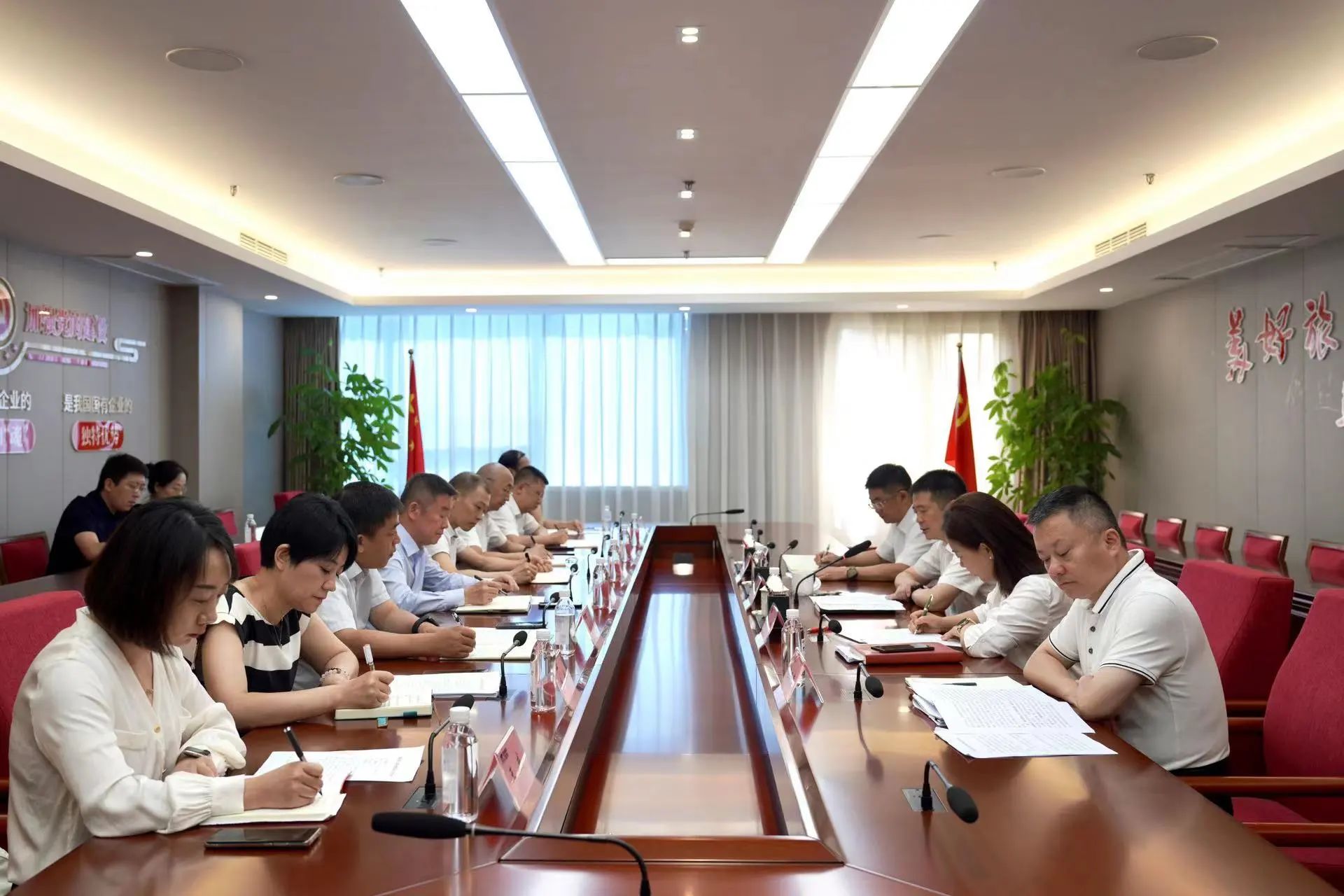 省旅投集團召開新任職干部任前集體談話會