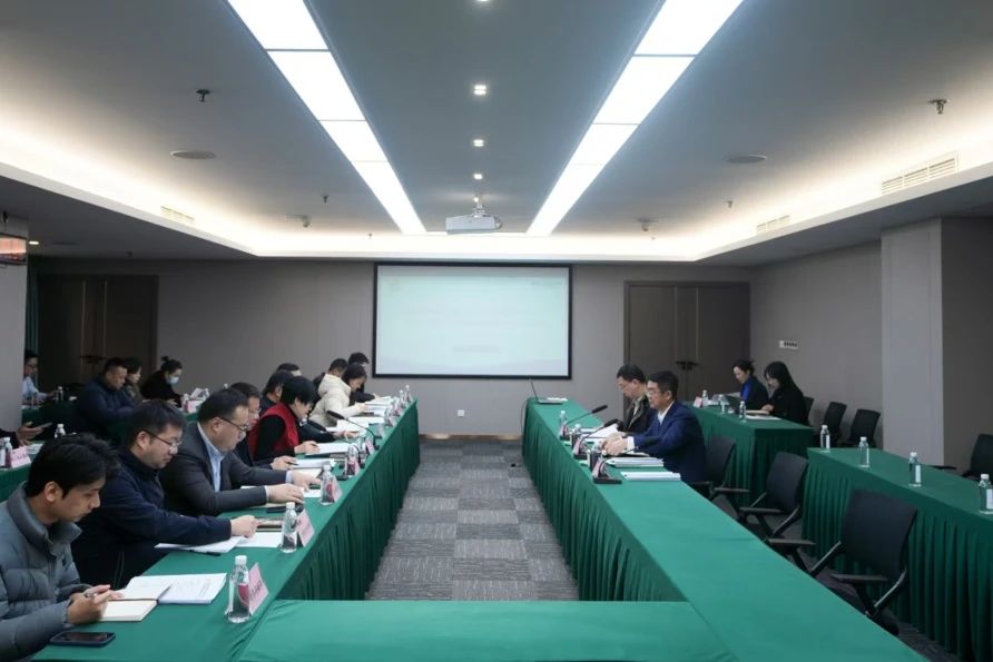 省旅投集團黨校（教育培訓中心）年度工作會議暨校務委員會第三次會議召開